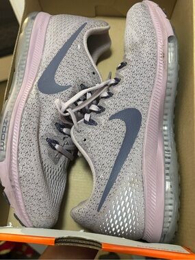 Nike Zoom All Out Low Women's Sneakers